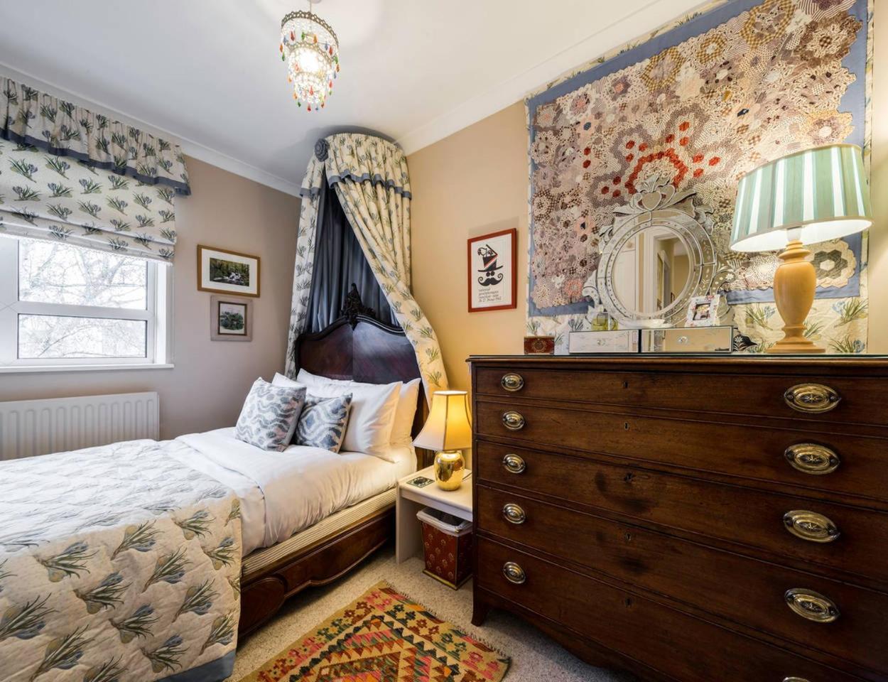 3 Bedroom Apartment On Portobello Road In Notting Hill London Exterior photo